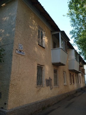 пер. Замятина,25 в Гурзуфе - gurzuf.yutvil.ru